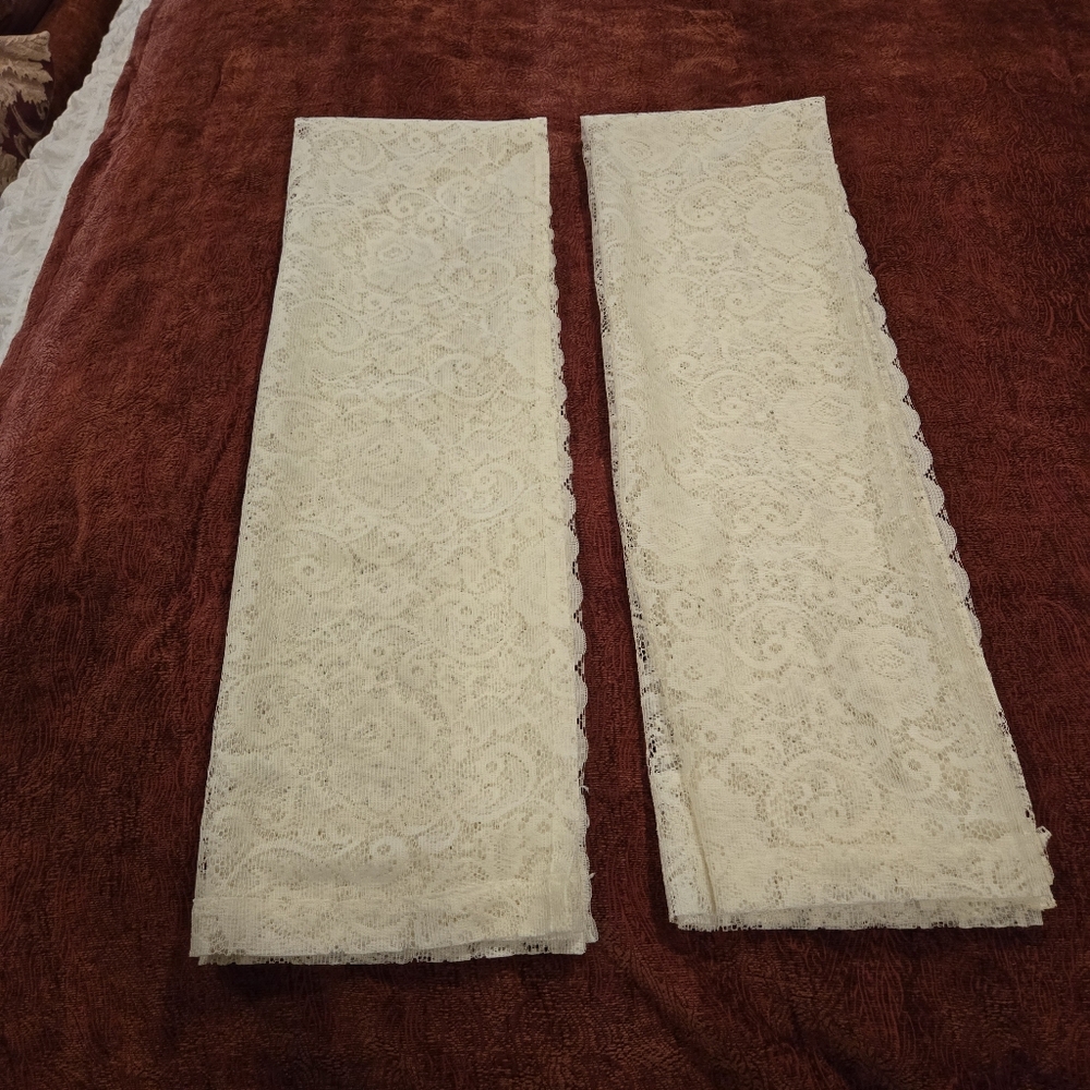 🕊️ Vintage Lace Curtain Panels – Rod Pocket – 32" W x 54" L (Set of 2 panels)